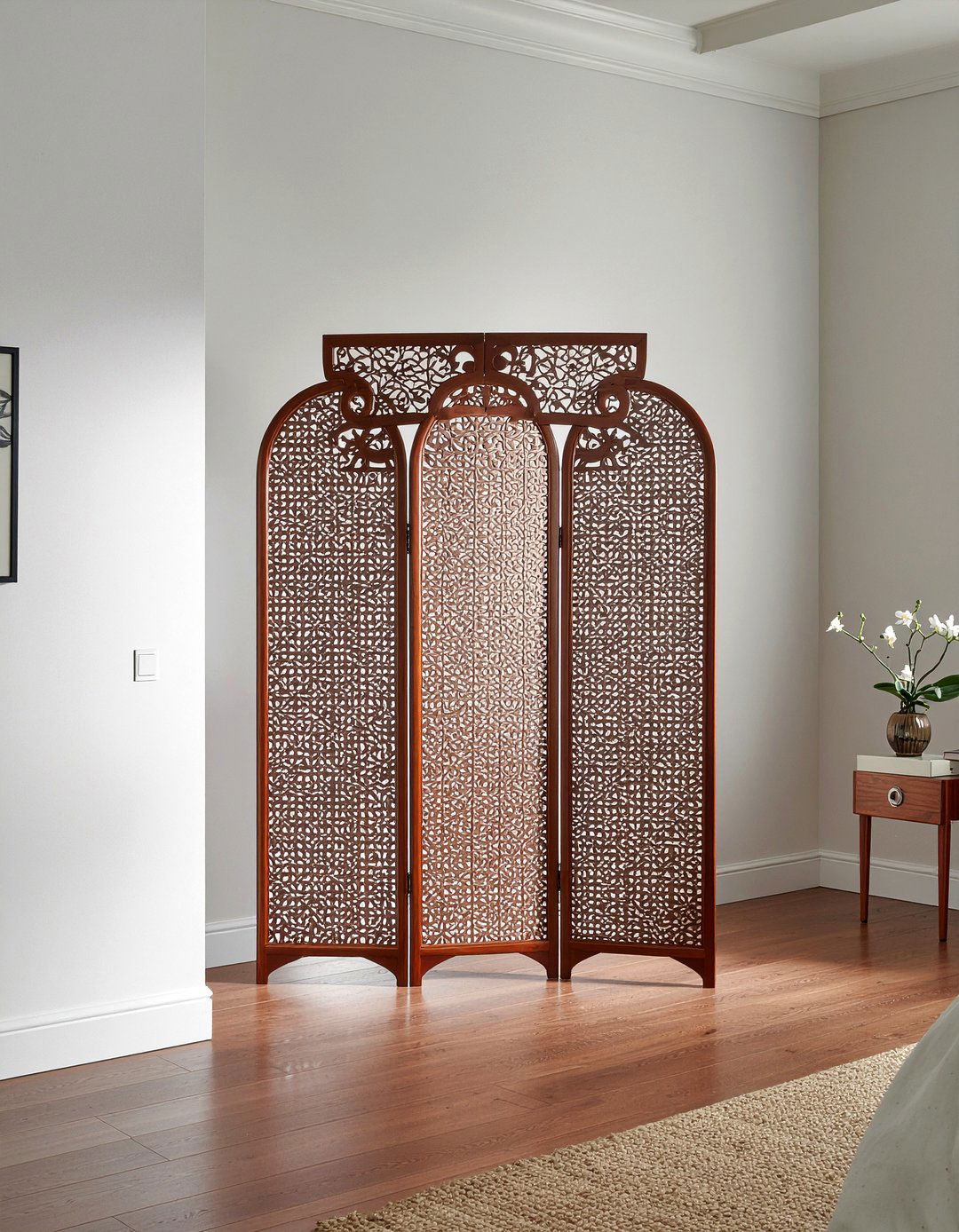 Teak folding screen - 30 bedroom teak furniture ideas