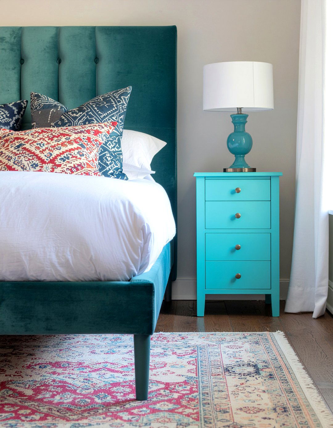 30 Bedroom Narrow Nightstands Perfect for Small Living Spaces