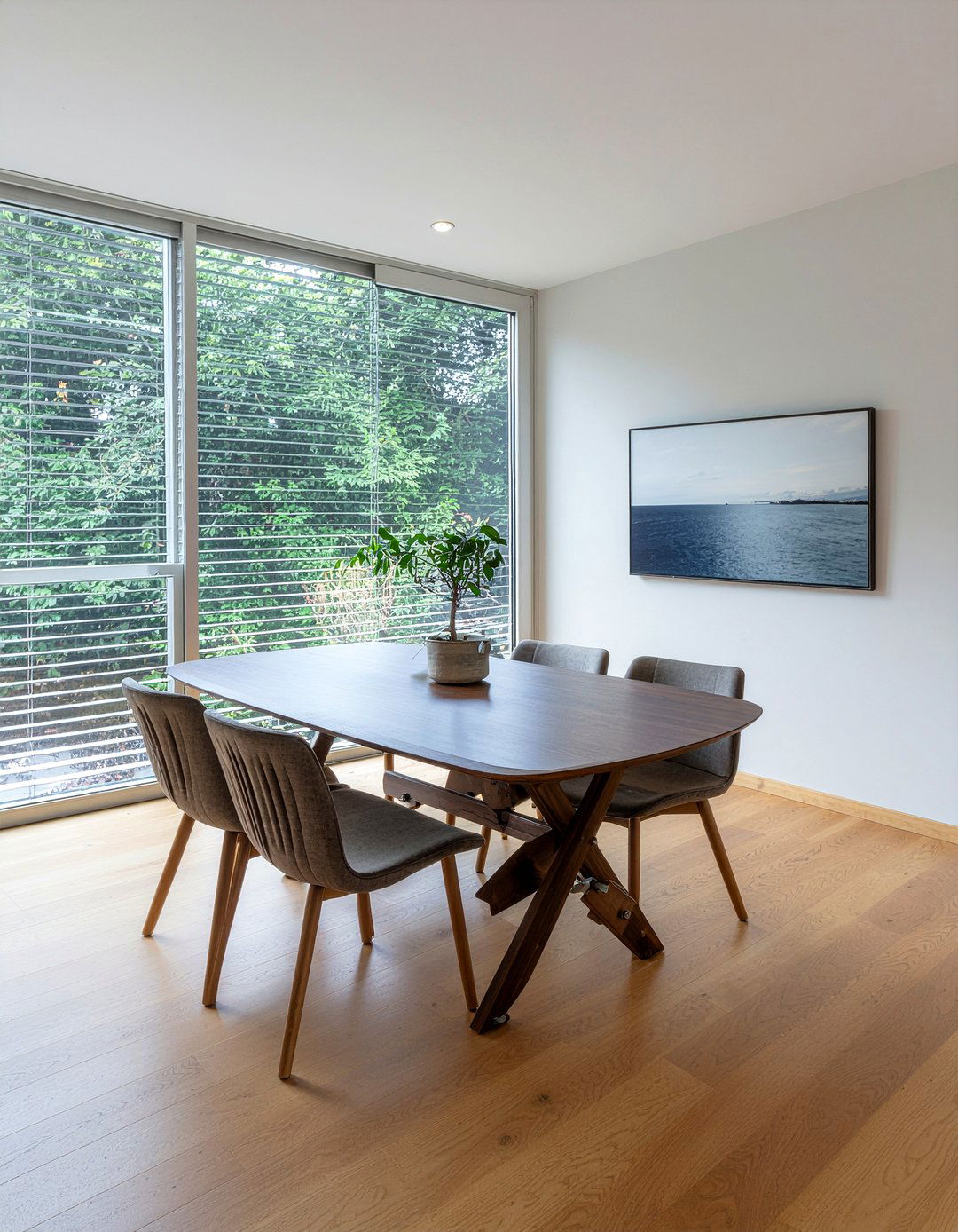 Telescoping Table - 30 bedroom transforming furniture ideas