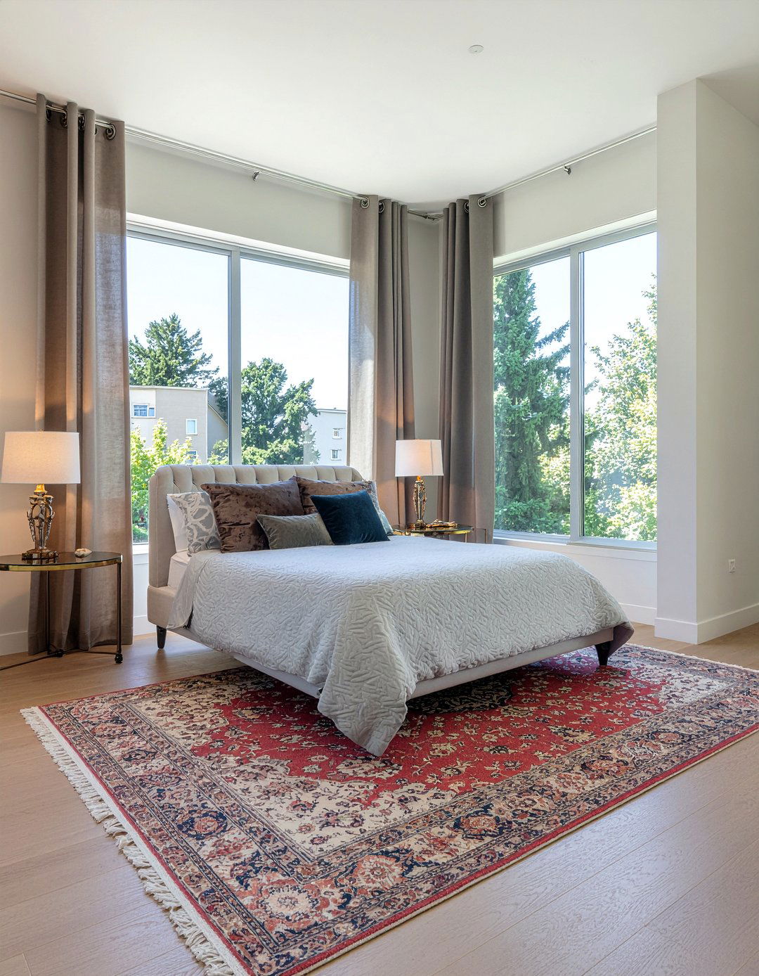 Tension curtain rod - 30 temporary bedroom ideas