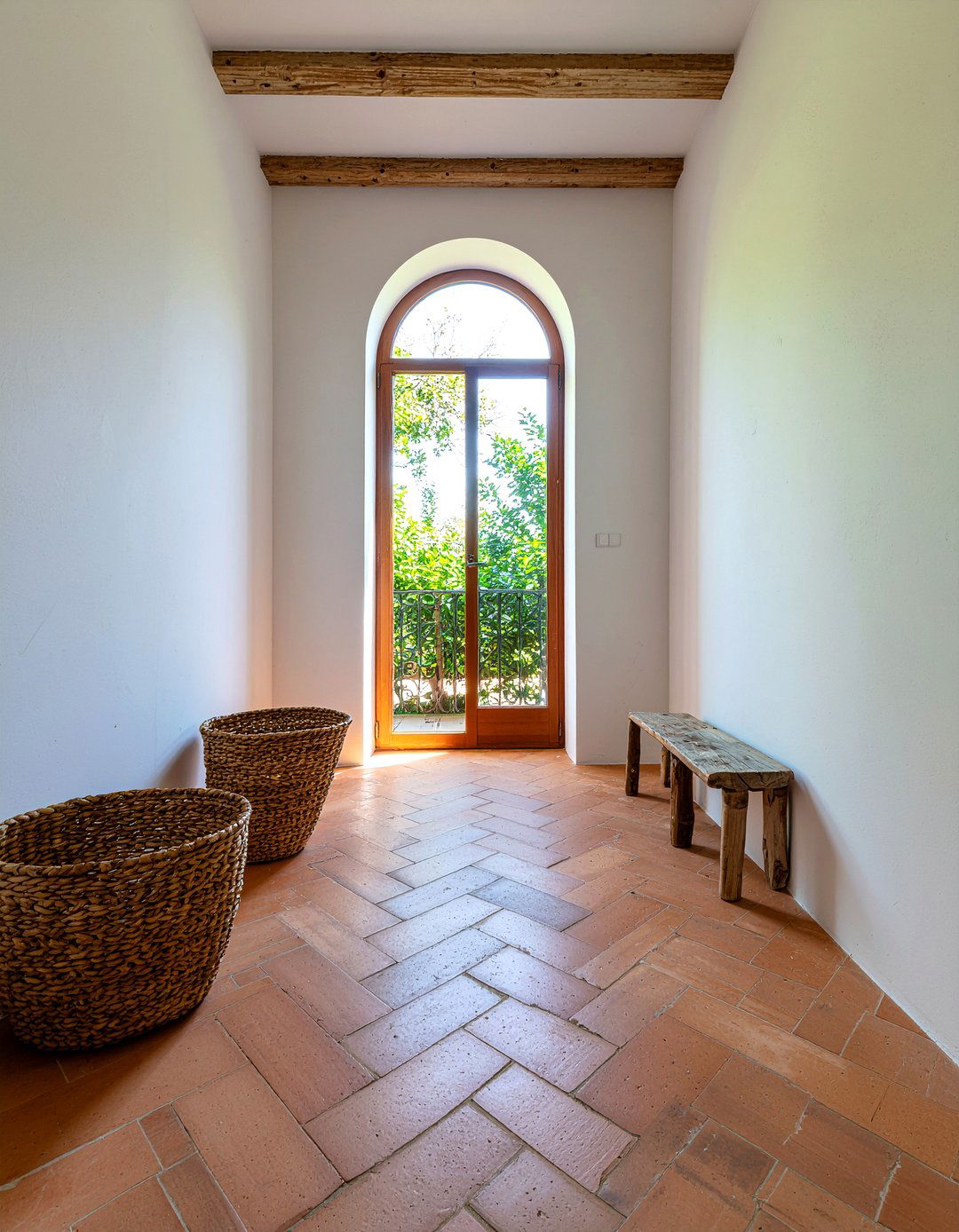 Terracotta Bejmat Floor - 30 Moroccan tile bathroom ideas
