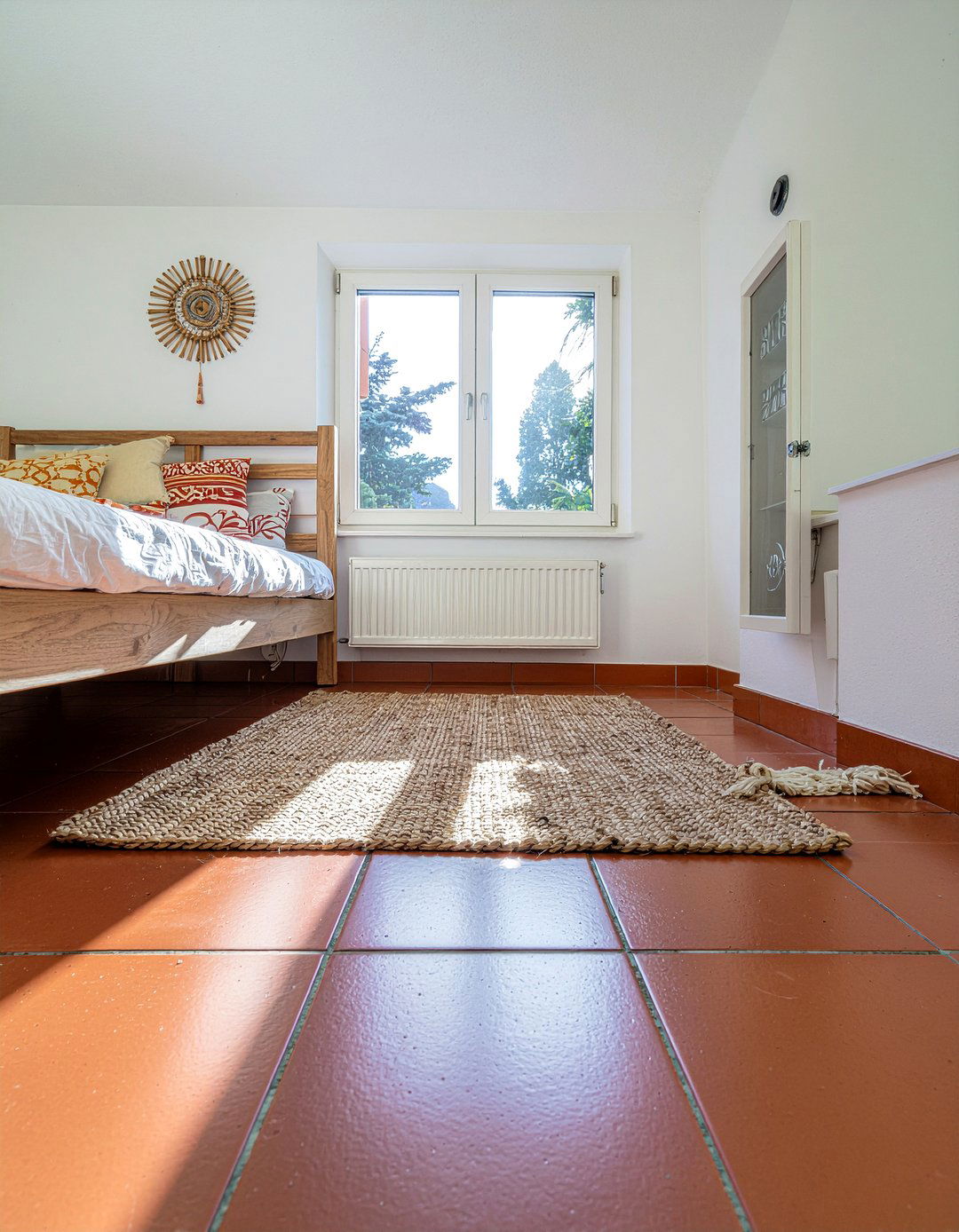 Terracotta Floor Tiles - 30 tropical bedroom ideas
