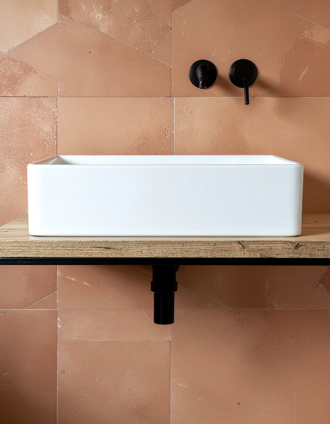 Terracotta Picket Tile Wall - 30 Moroccan tile bathroom ideas