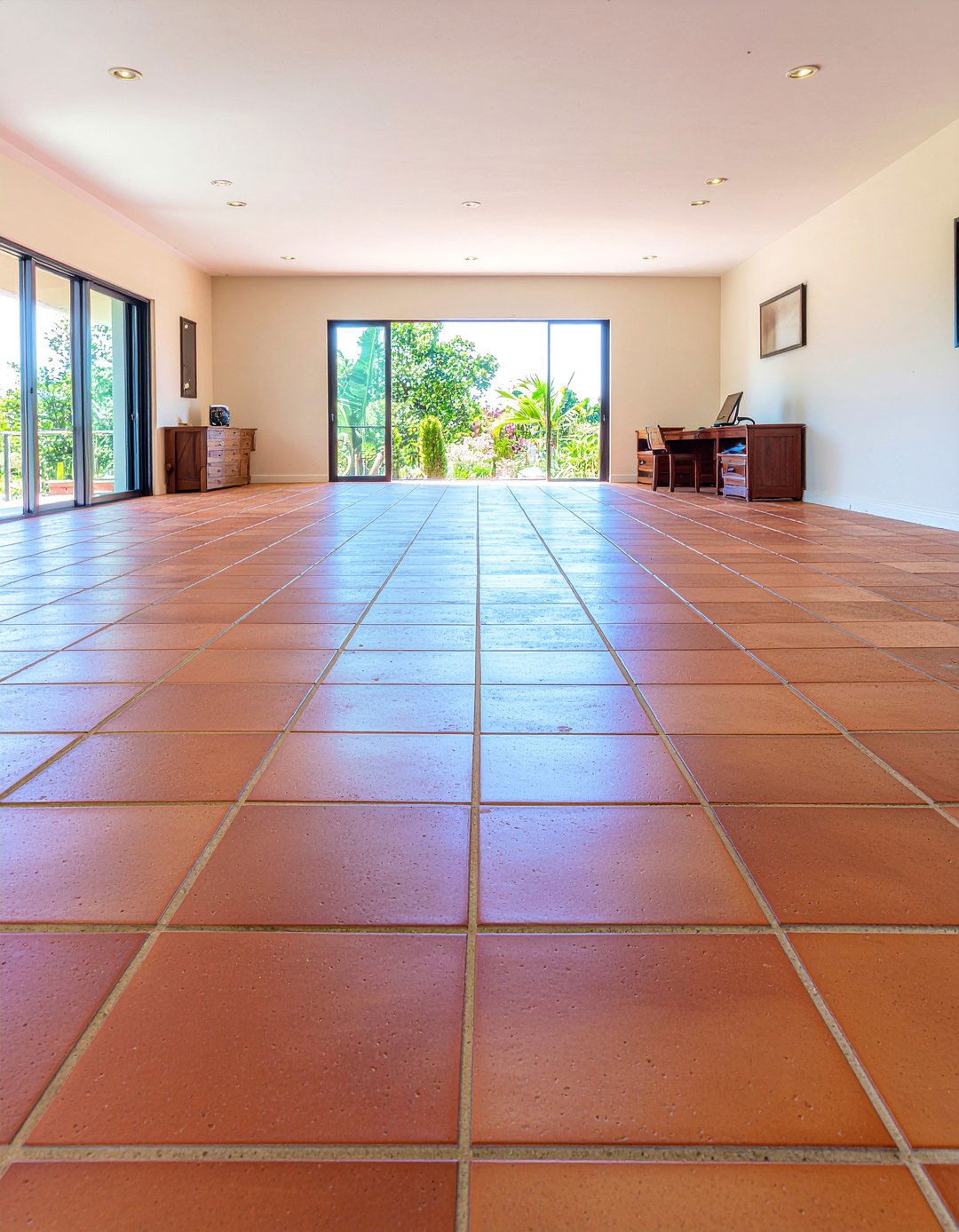 Terracotta Tile - 30 Caribbean living room ideas