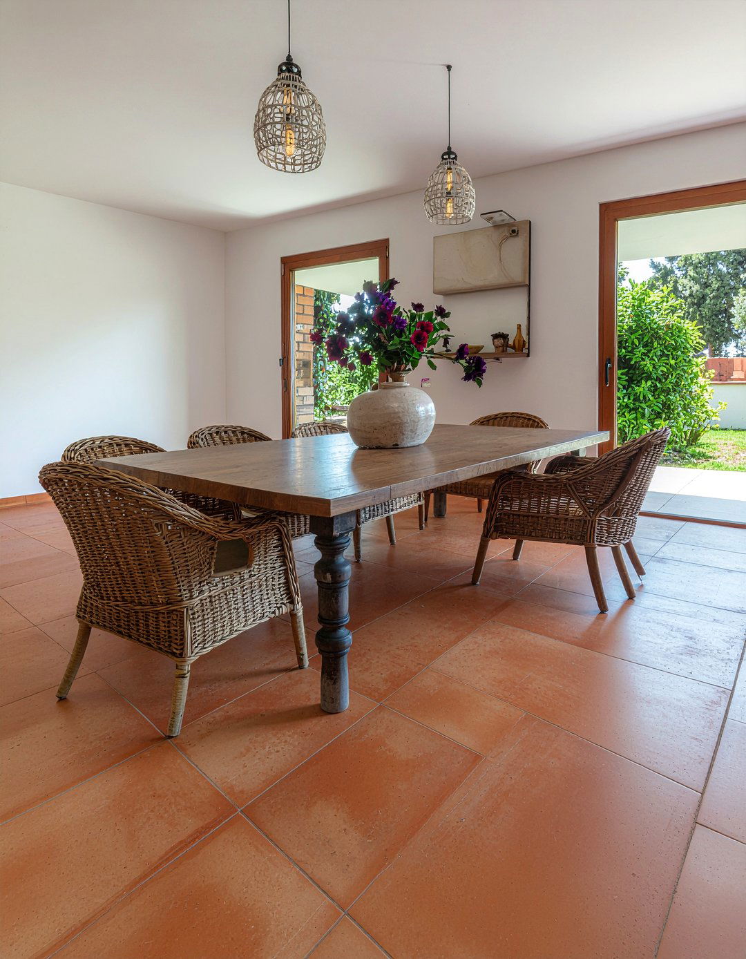 Terracotta Tiles - 30 English country dining room ideas