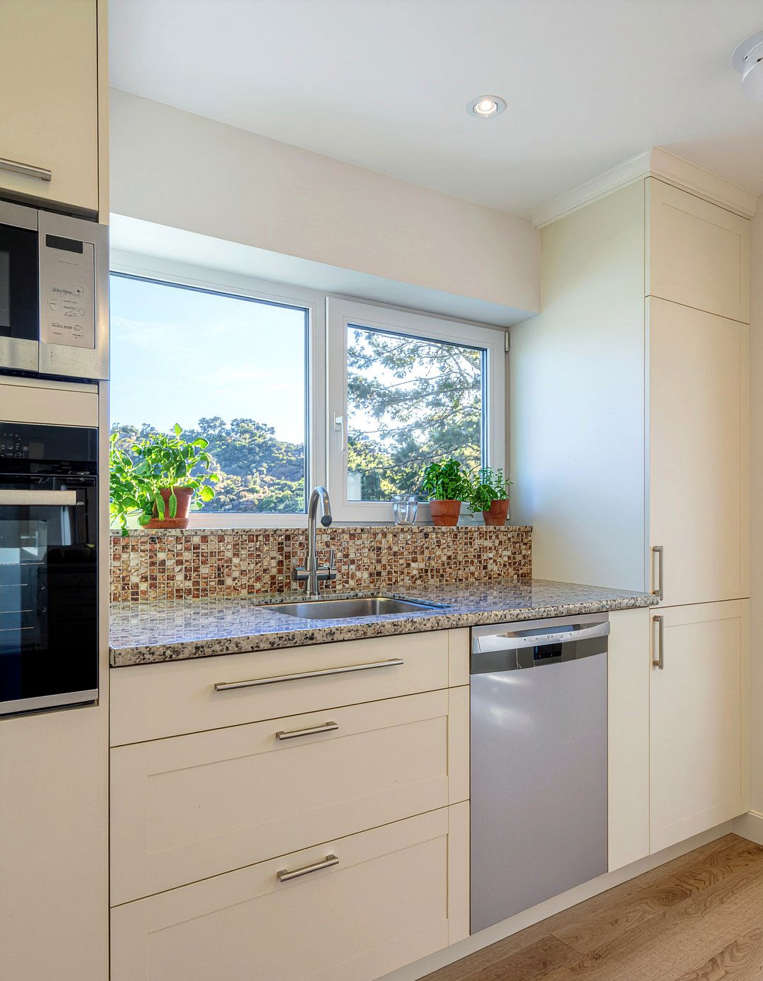 Terracotta mosaic backsplash - 30 mosaic tile kitchen backsplash ideas