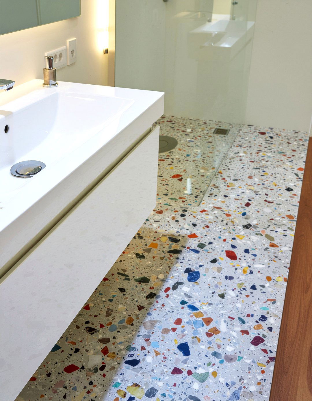 Terrazzo Bathroom Floor - 30 retro bathroom ideas