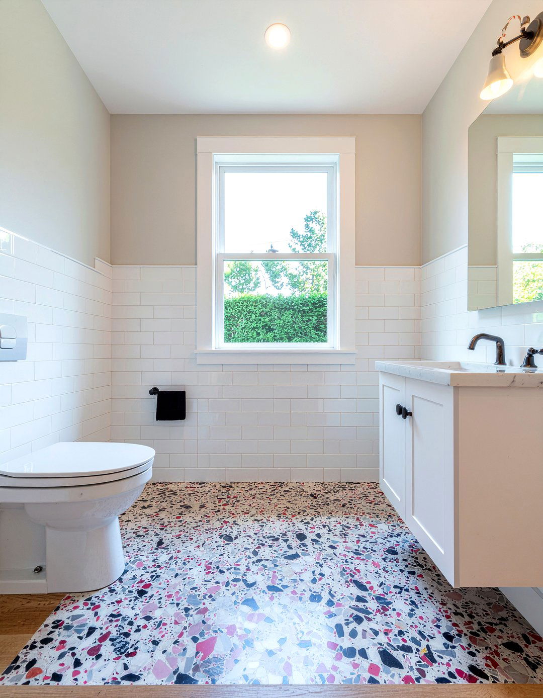 Terrazzo and subway tile - 30 mixed tile bathroom ideas
