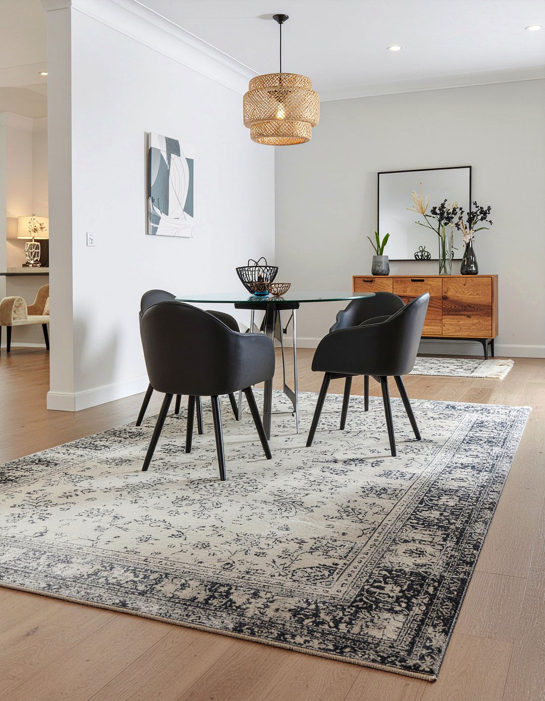 Textured Area Rug - 30 dining room intimate gathering ideas