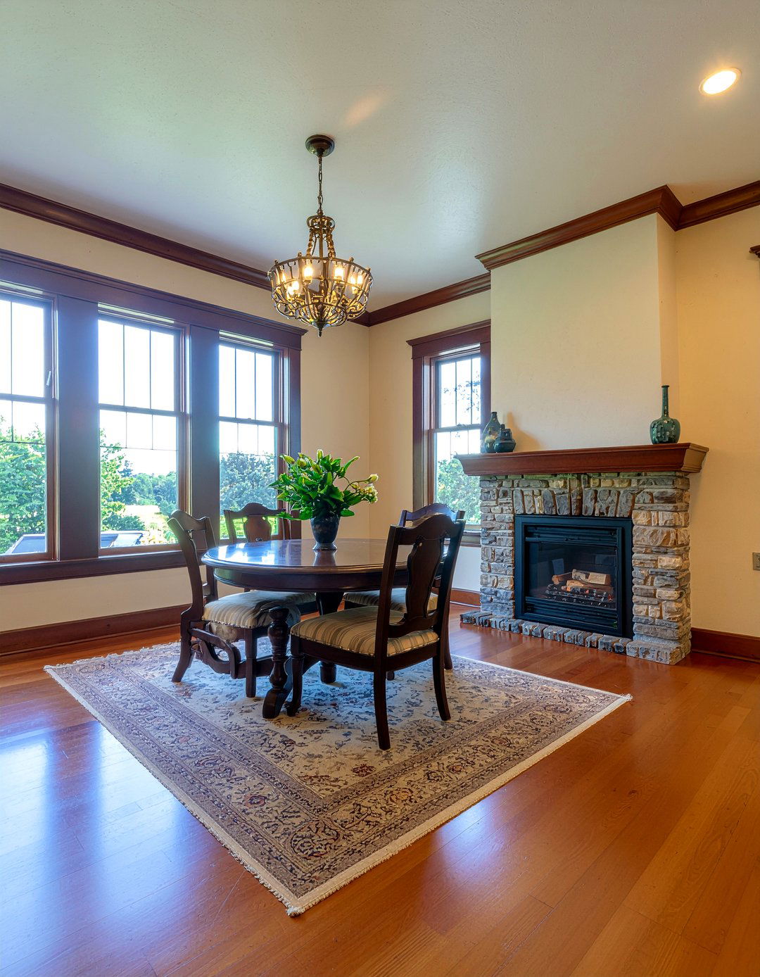 Textured plaster dining room - 30 craftsman dining room ideas