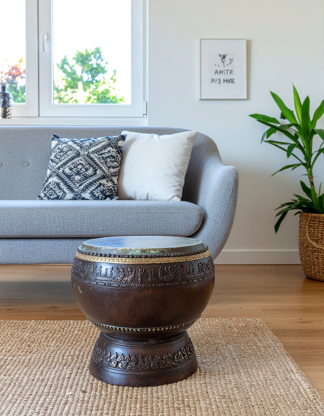 Thai bronze rain drum table - 30 Thai living room ideas