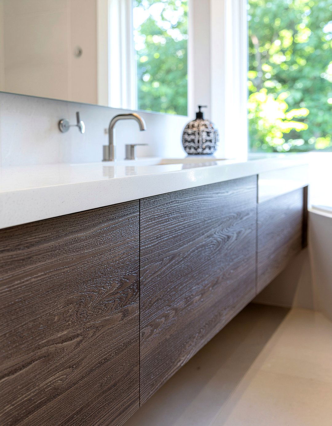 30 Quartz Countertop Bathroom Ideas for a Luxury Vanity