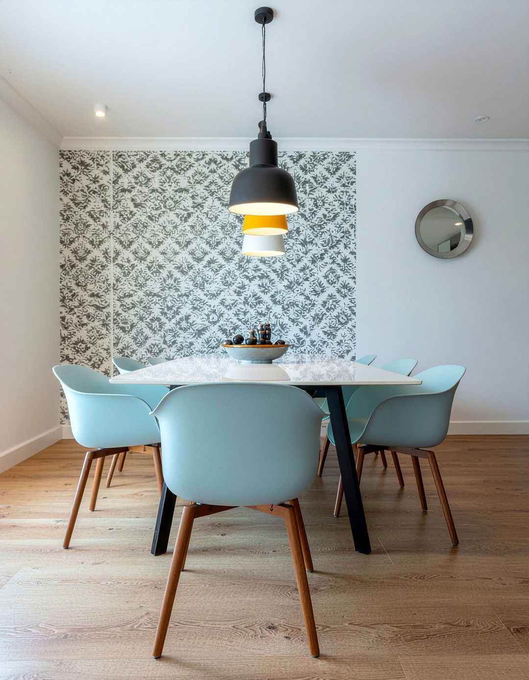 Tiered Pendant Lights - 30 maximalist dining room ideas