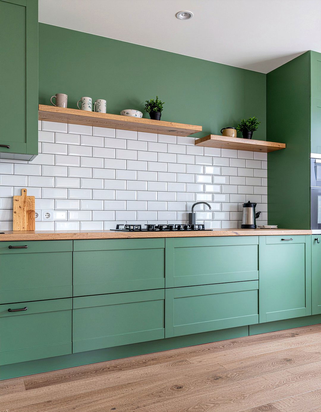 Tile and wood backsplash kitchen - 30 mixed material kitchen ideas