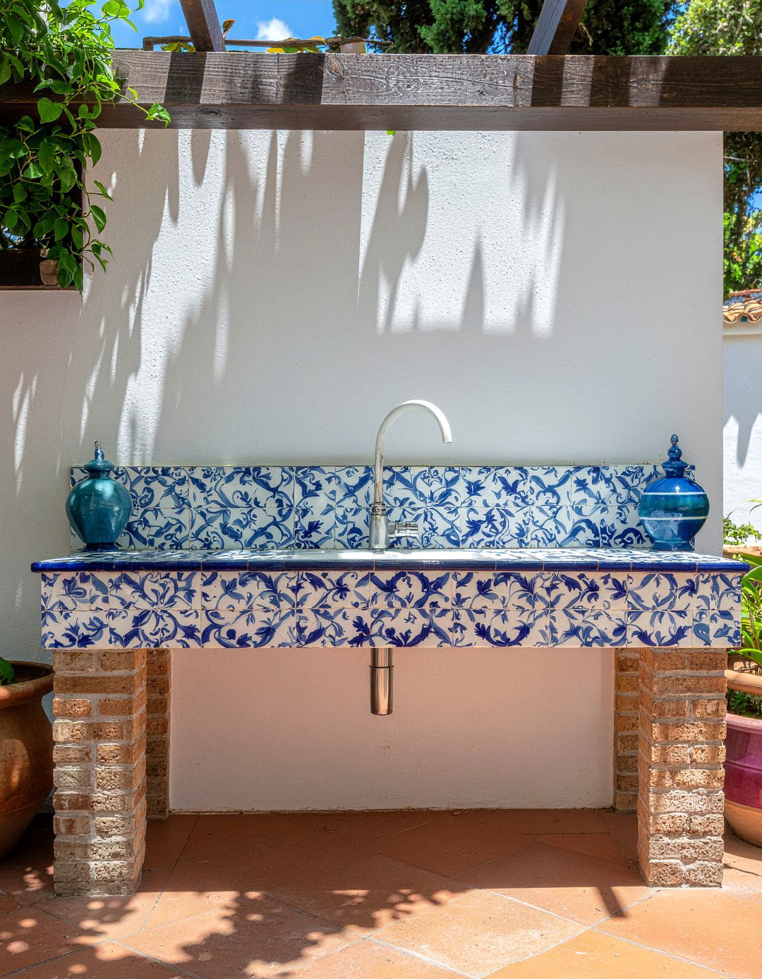 Tiled outdoor sink - 30 outdoor kitchen sink ideas