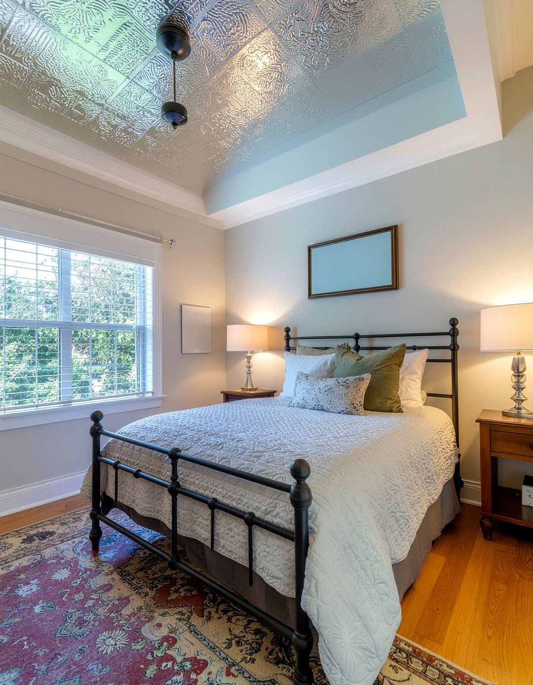 Tin ceiling bedroom - 30 bedroom ceiling ideas