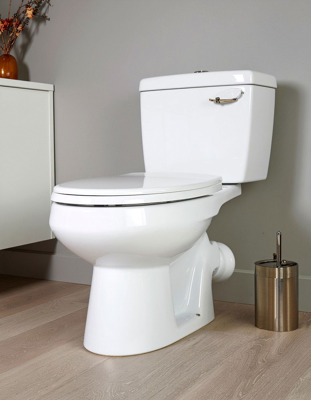 Toilet handle replacement - 30 bathroom one-day project ideas