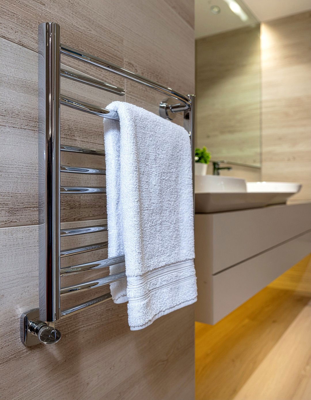 Towel warmer - 30 bathroom design tips