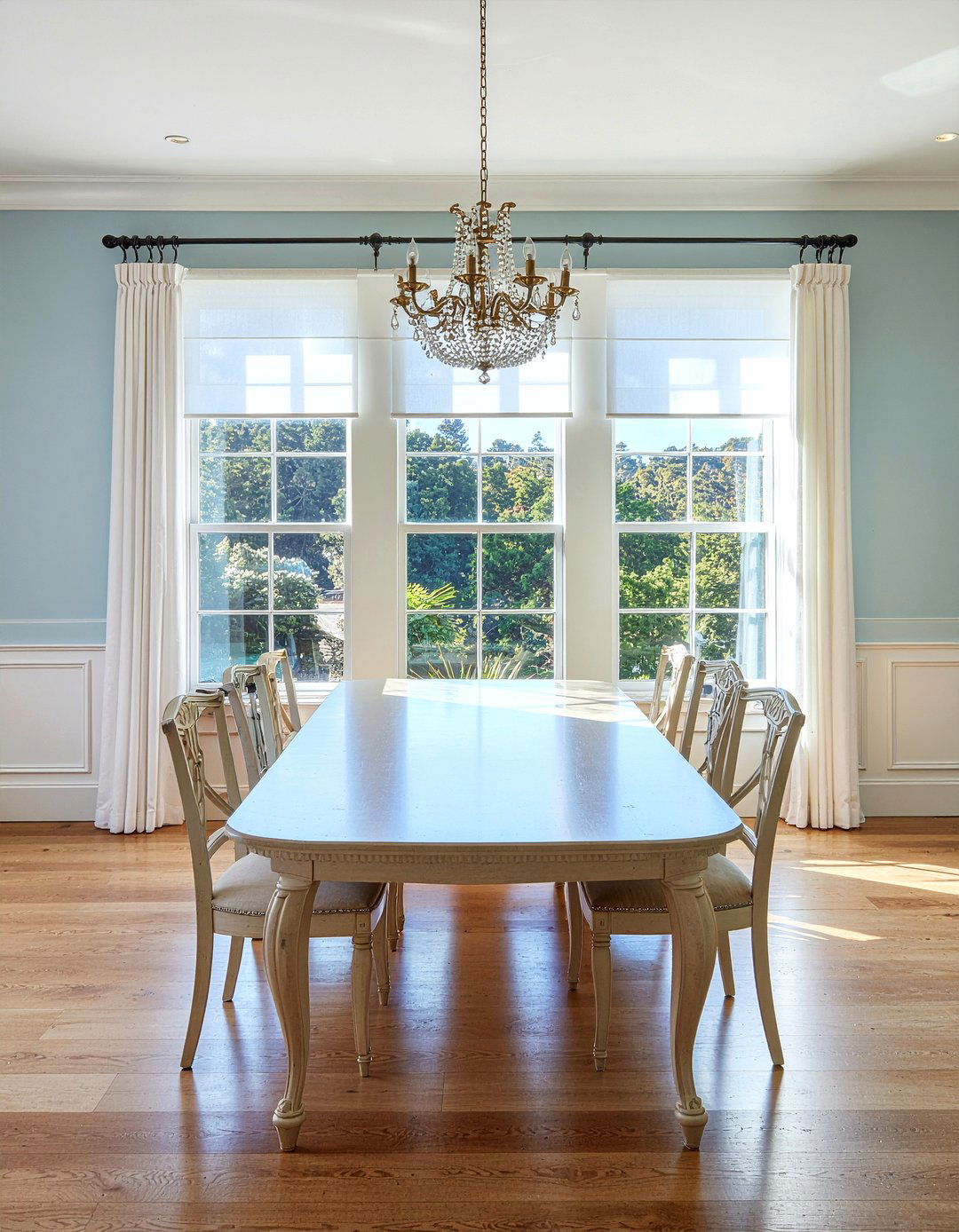 Traditional Dining Room - 30 light dining room ideas