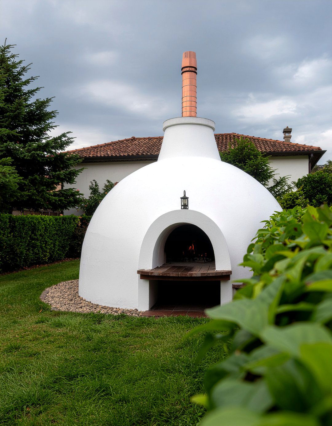 Traditional Italian Pizza Oven - 30 outdoor kitchen pizza oven ideas
