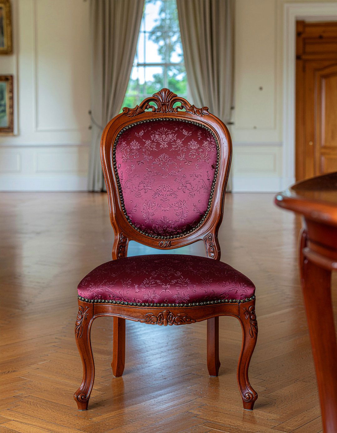 Traditional Mahogany Host Chair - 30 host dining chair ideas