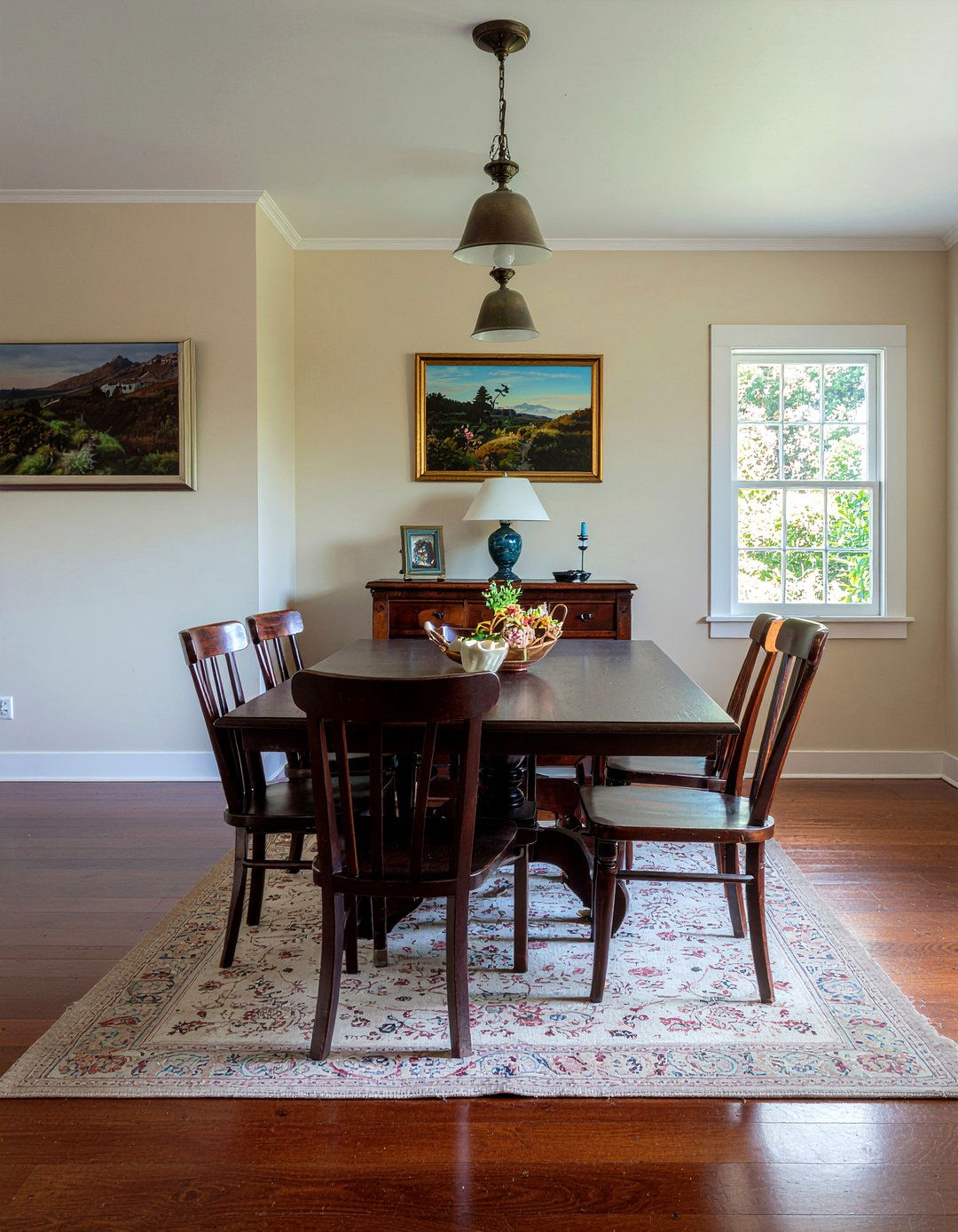 Traditional NZ Family Dining - 30 New Zealand dining room ideas