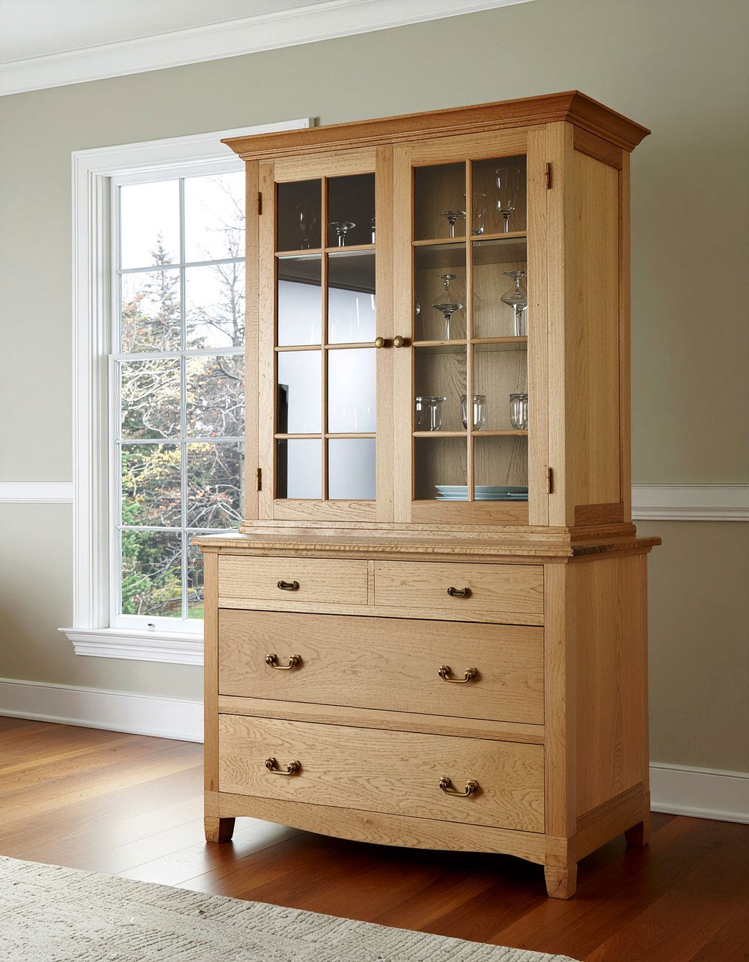 Traditional Oak Hutch - 30 dining room storage cabinet ideas