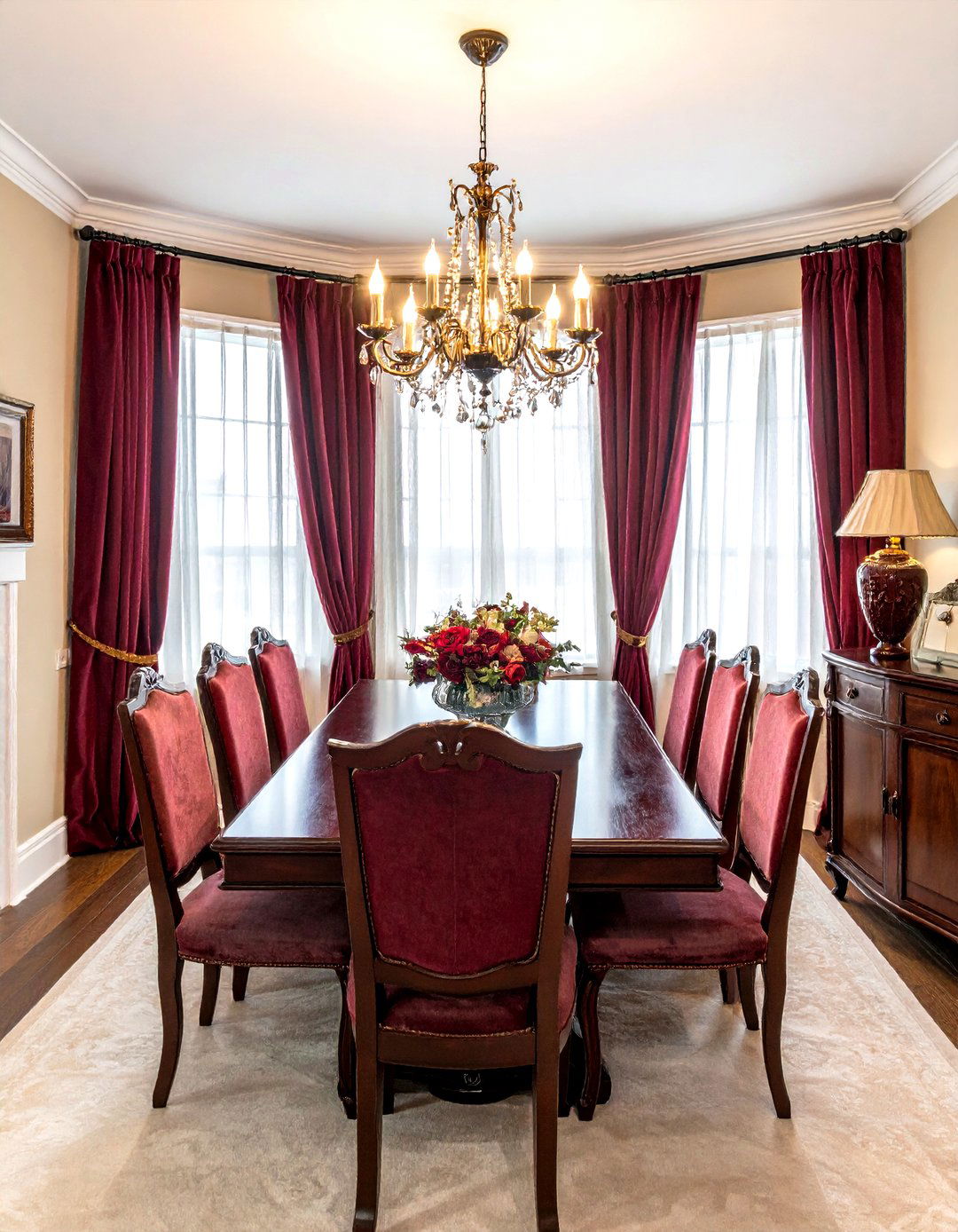 30 Sonoma Dining Room Ideas for a Relaxed Wine Country Vibe