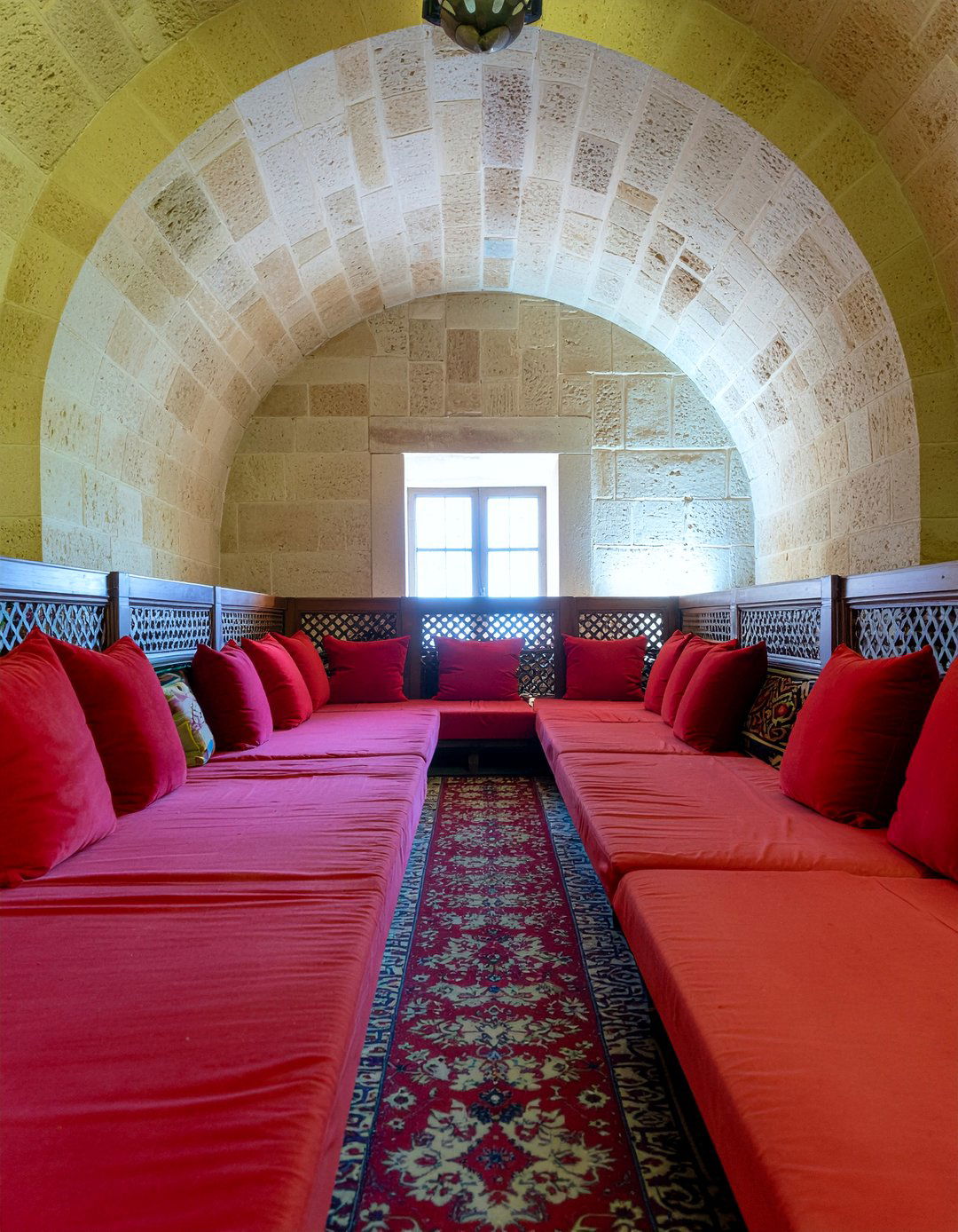 Traditional Turkish Seating - 30 Turkish living room ideas