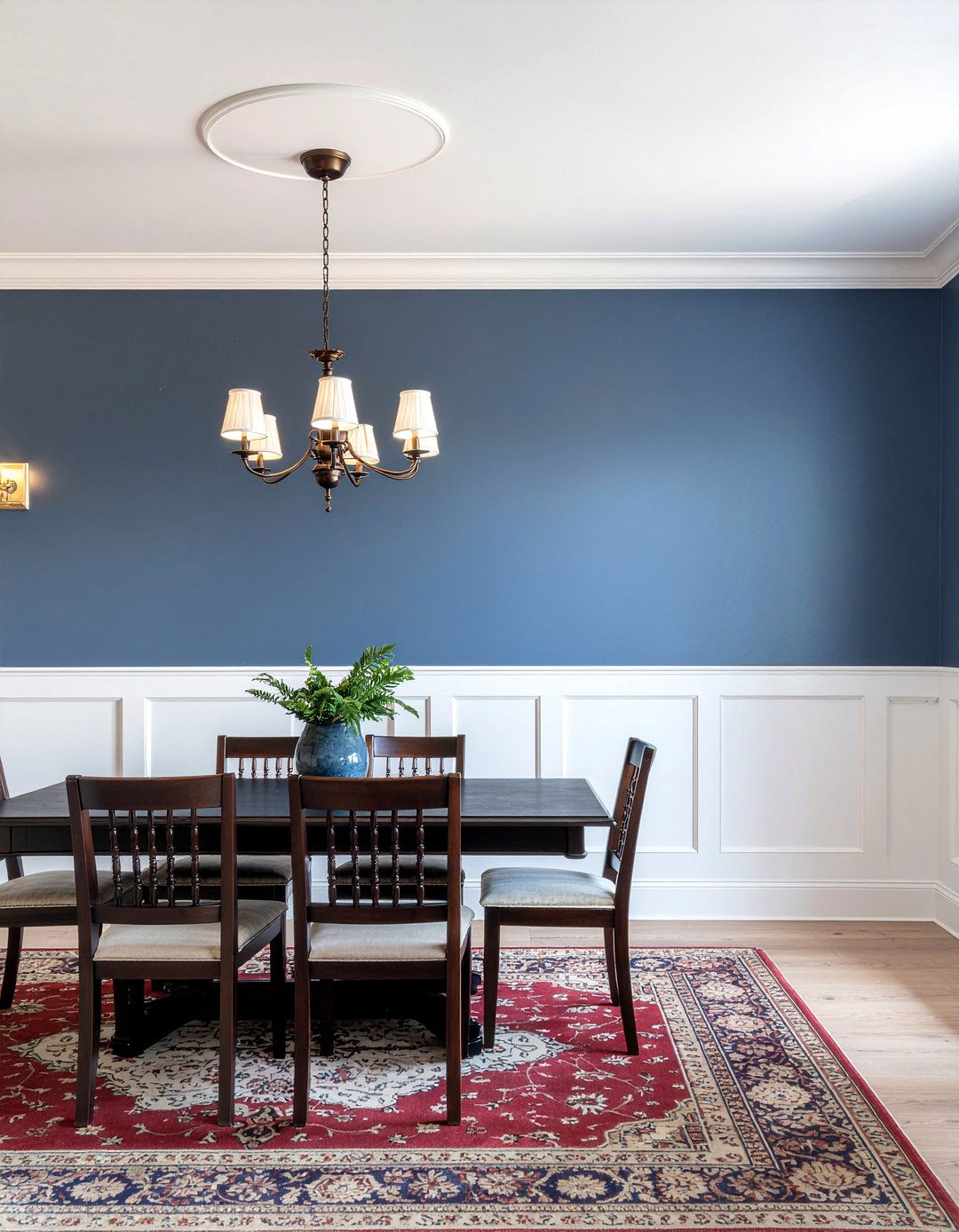 Traditional Wainscoting Wall - 30 colonial dining room ideas