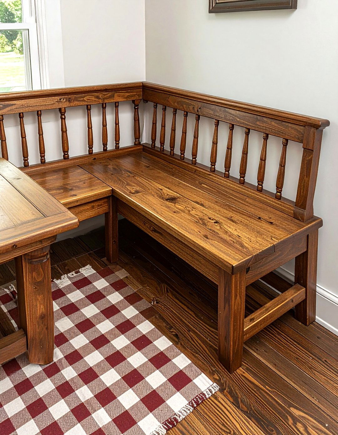 Traditional Wood Corner Bench - 30 corner banquette dining ideas