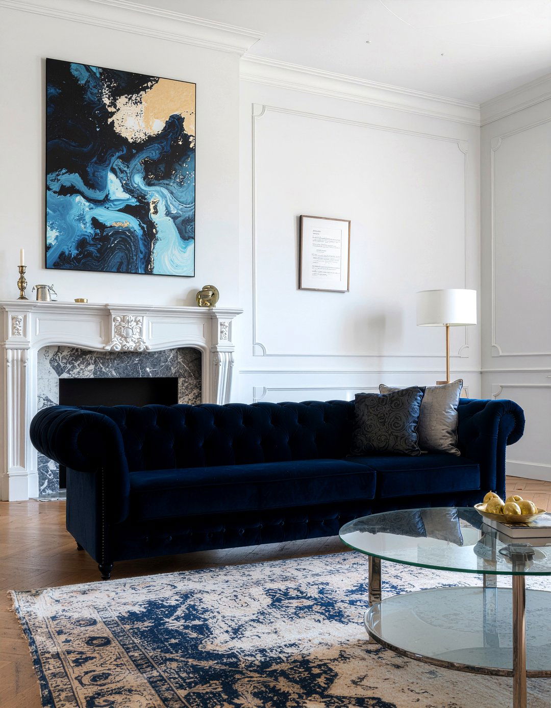 Traditional chesterfield sofa living room - 30 living room rolled arm sofa ideas