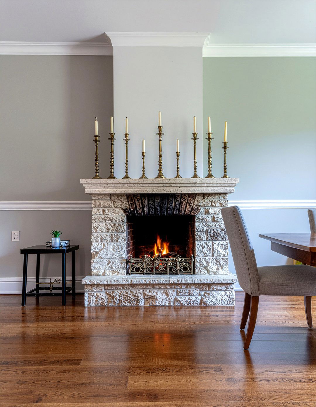 Traditional fireplace hearth - 30 countryside dining room ideas