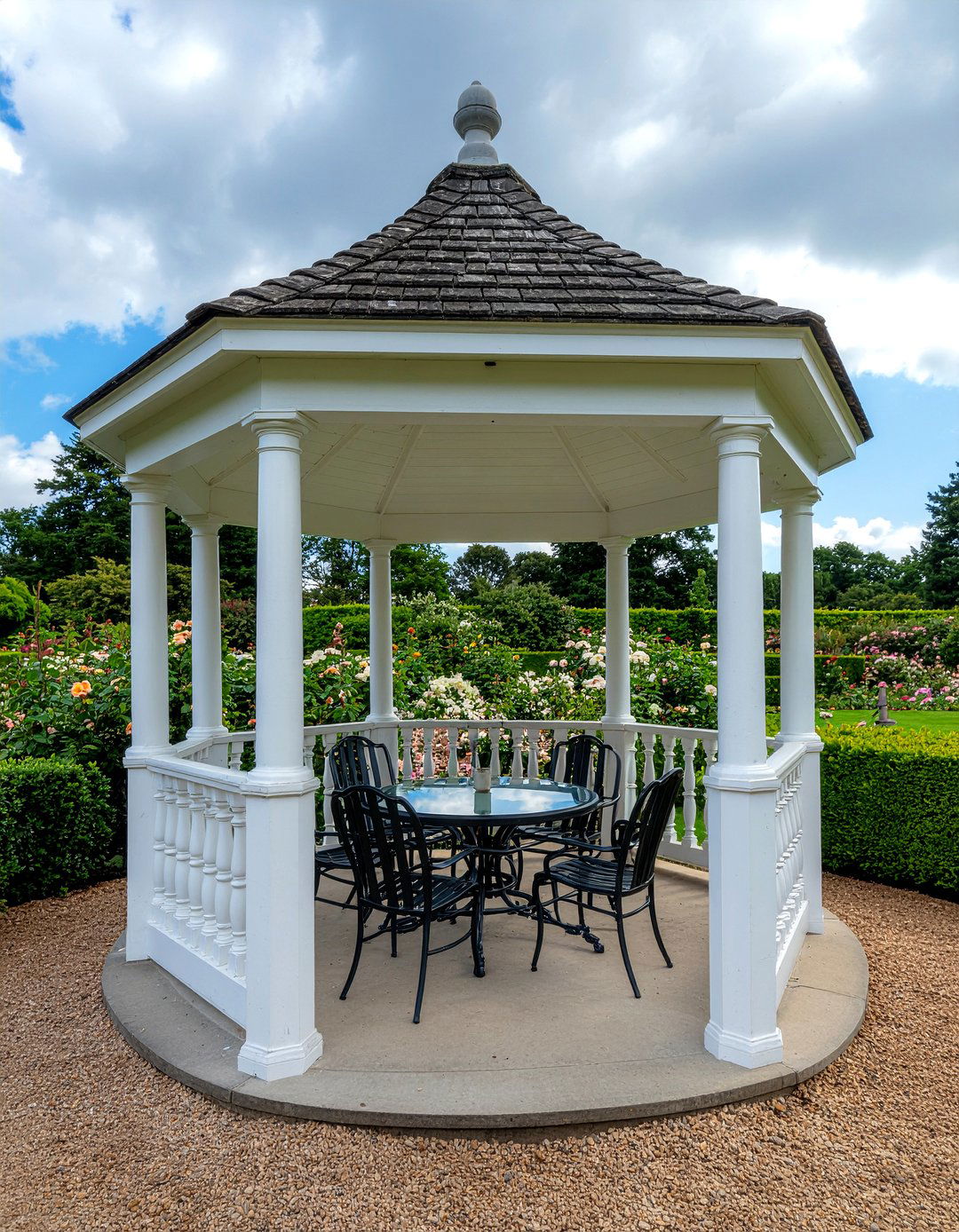 Traditional octagonal gazebo - 30 gazebo dining ideas