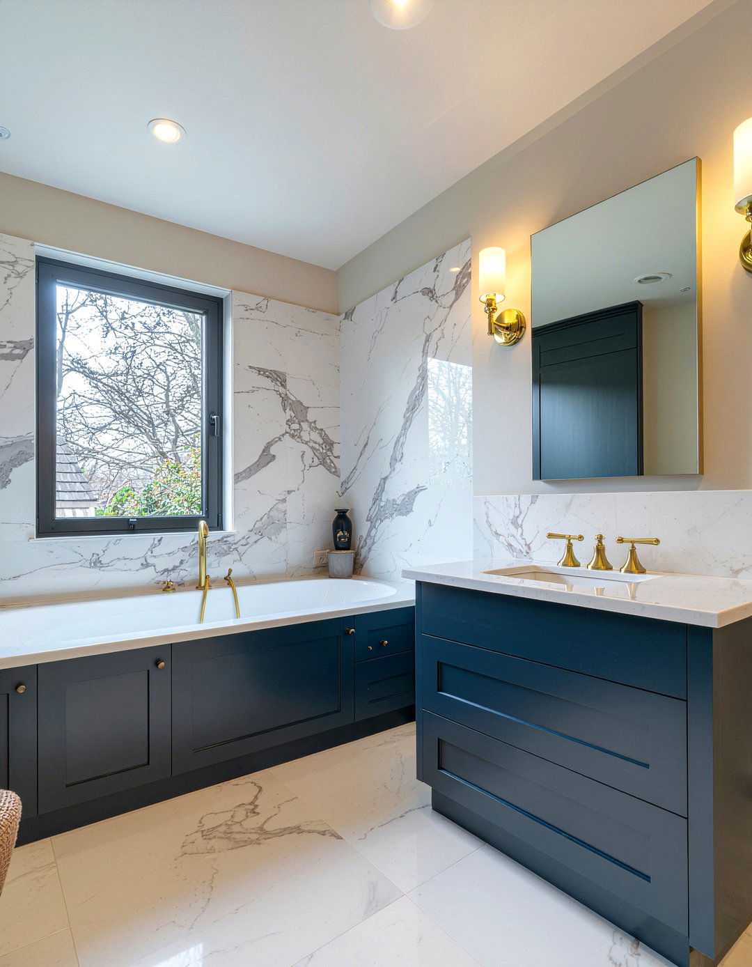 Transitional L shaped bathroom with marble tile - 30 L-shaped bathroom layout ideas