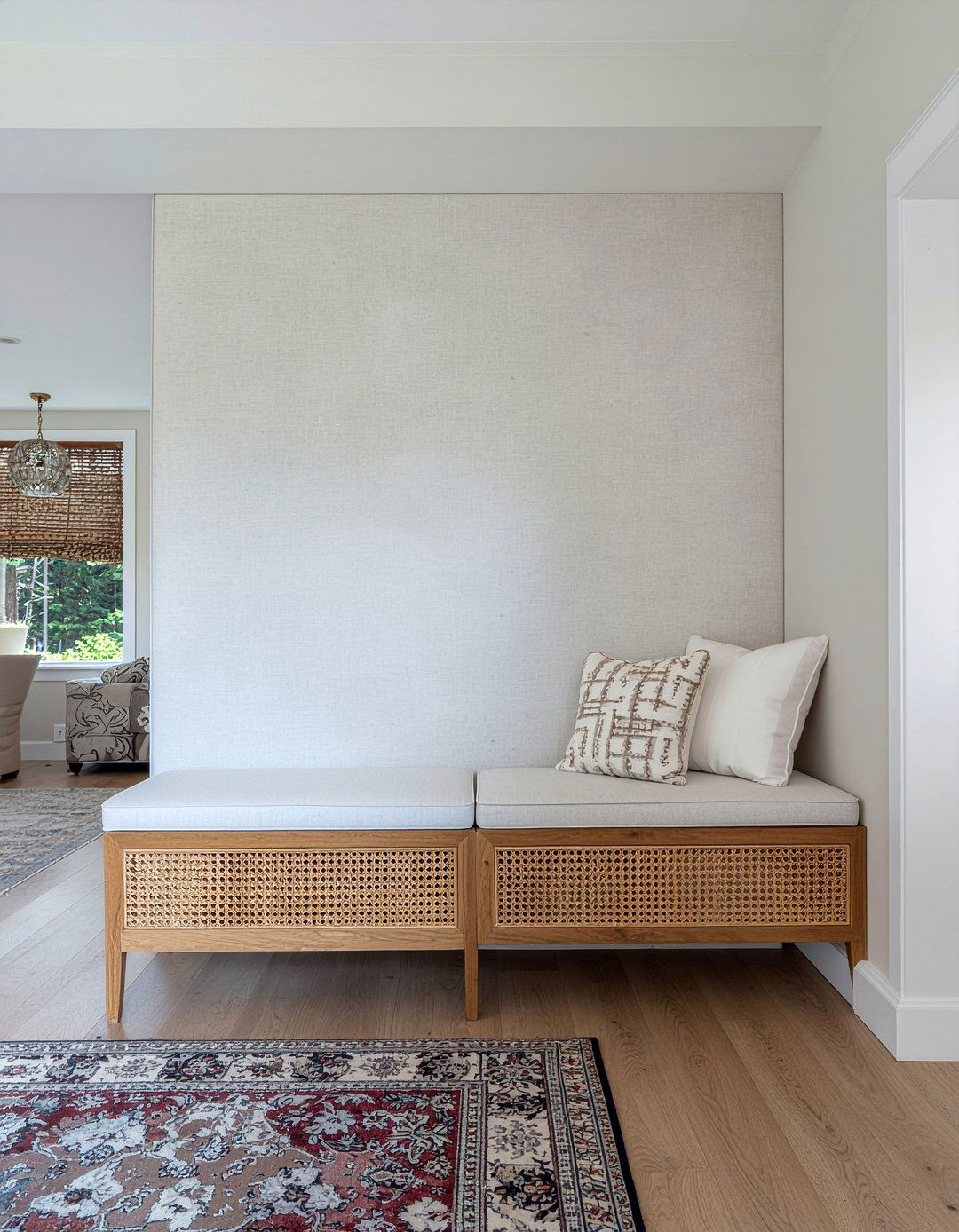 Transitional Seating - 30 living room banquette ideas