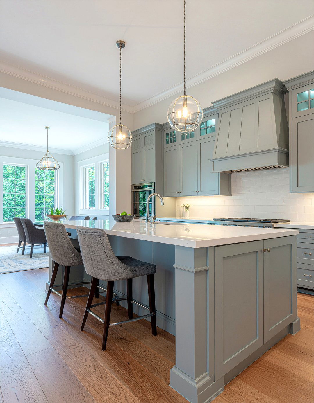 Transitional dining room cabinetry - 30 dining room built-in cabinet ideas
