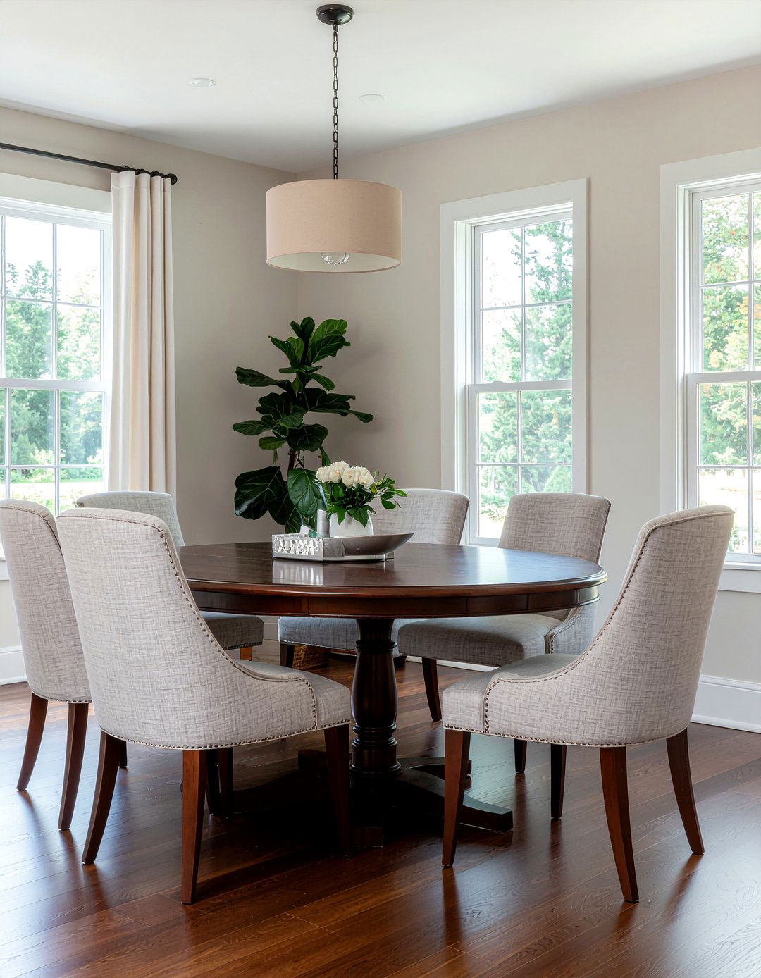 Transitional traditional dining room - 30 dining room style mixing ideas