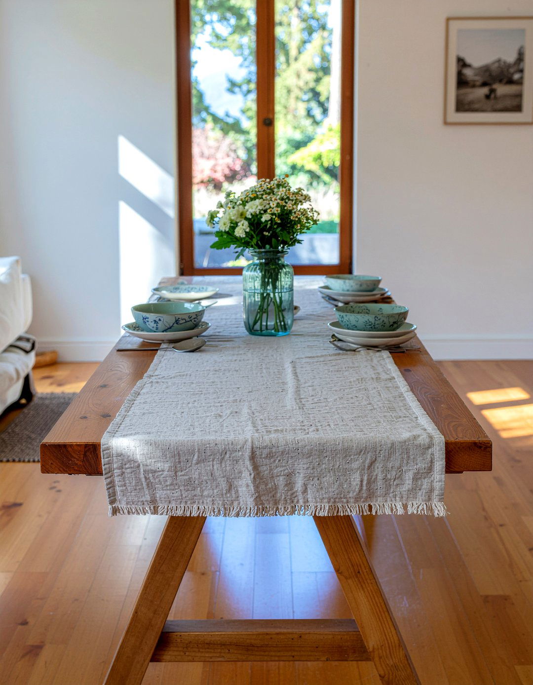 Trestle dining table - 30 family-friendly dining room ideas