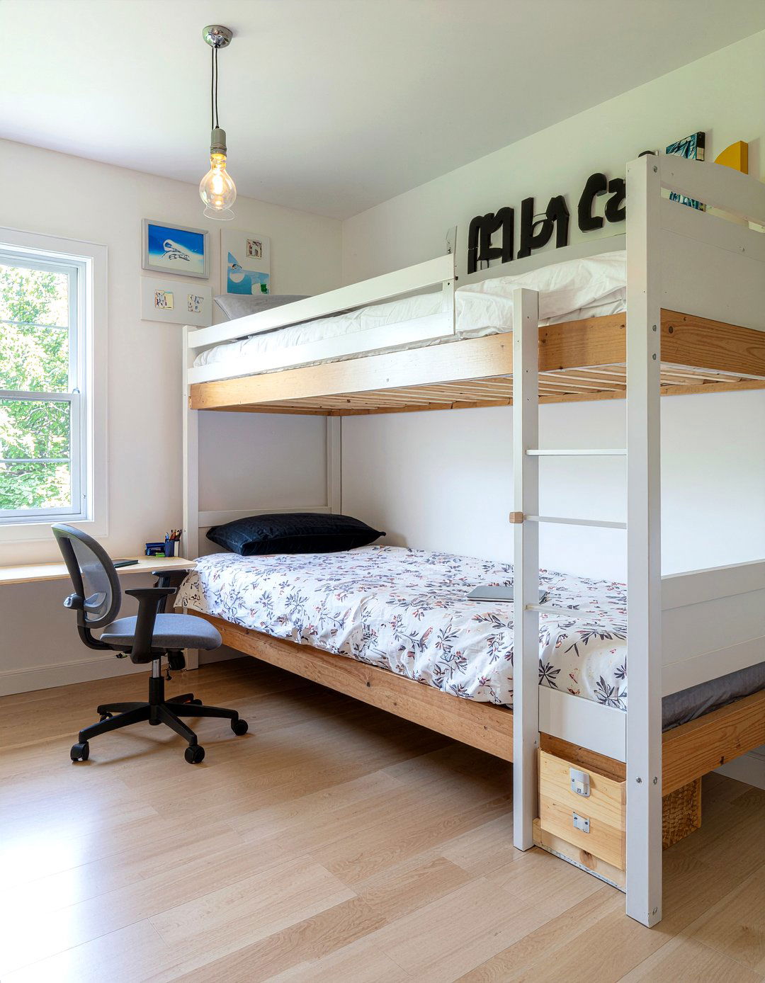 Triple Bunk Bed With Desk - 30 triple bunk bed ideas