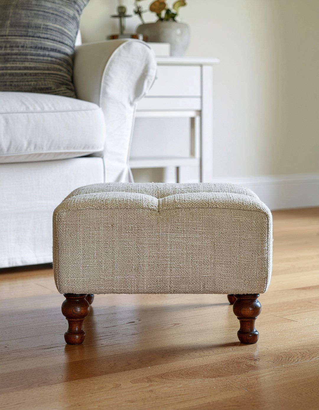 Tufted Cotton Ottoman - 30 cotton living room ideas