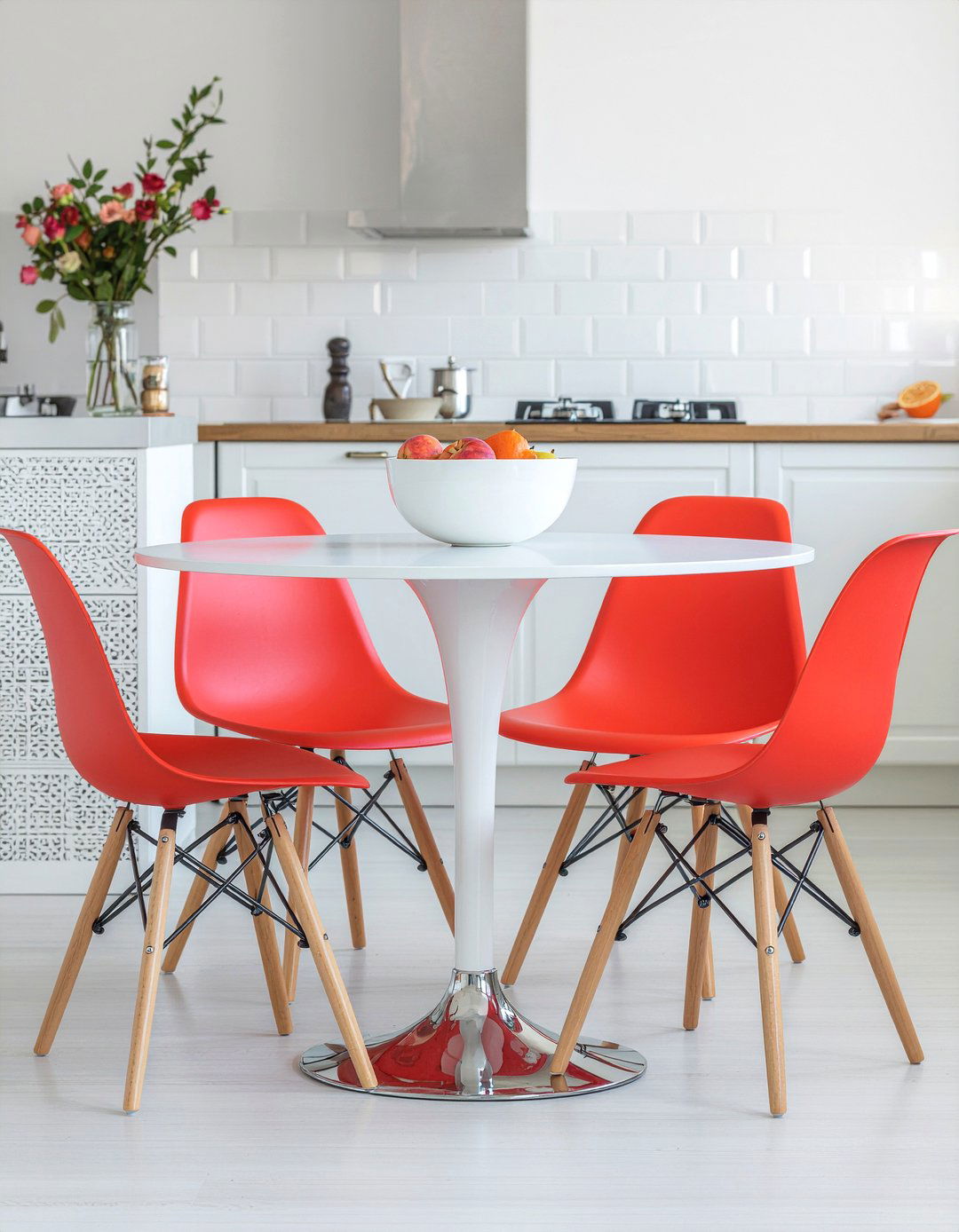 Tulip Round Dining Table - 30 round dining table ideas