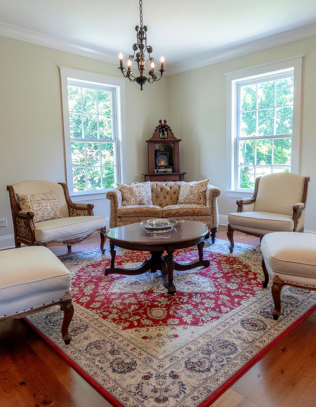 Turned Wood Leg Furniture - 30 living room Colonial furniture ideas