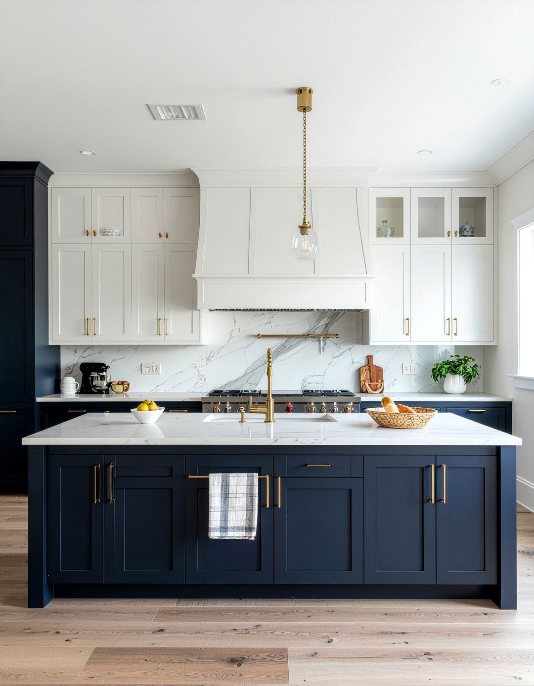 Two Tone Kitchen Cabinet - 30 open floor plan kitchen ideas