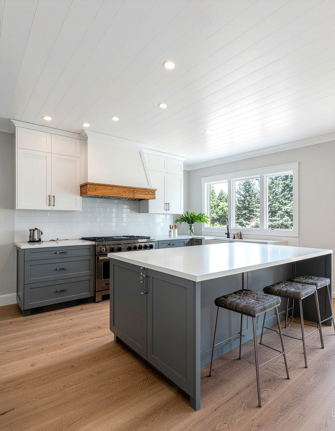Two Tone Shiplap Ceiling - 30 kitchen shiplap ceiling ideas