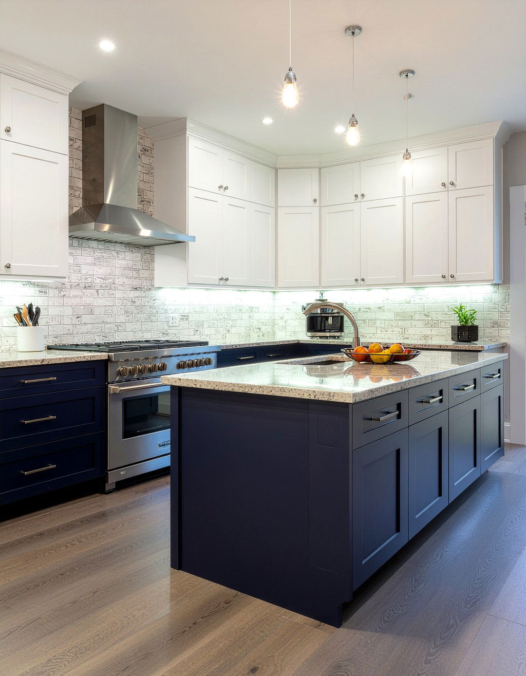 Two tone kitchen cabinets quartz - 30 quartz countertop kitchen ideas