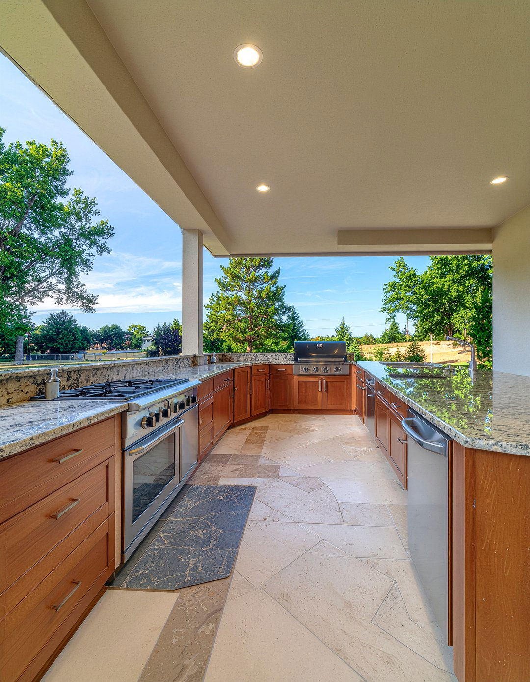 U Shaped Outdoor Kitchen - 30 covered outdoor kitchen ideas