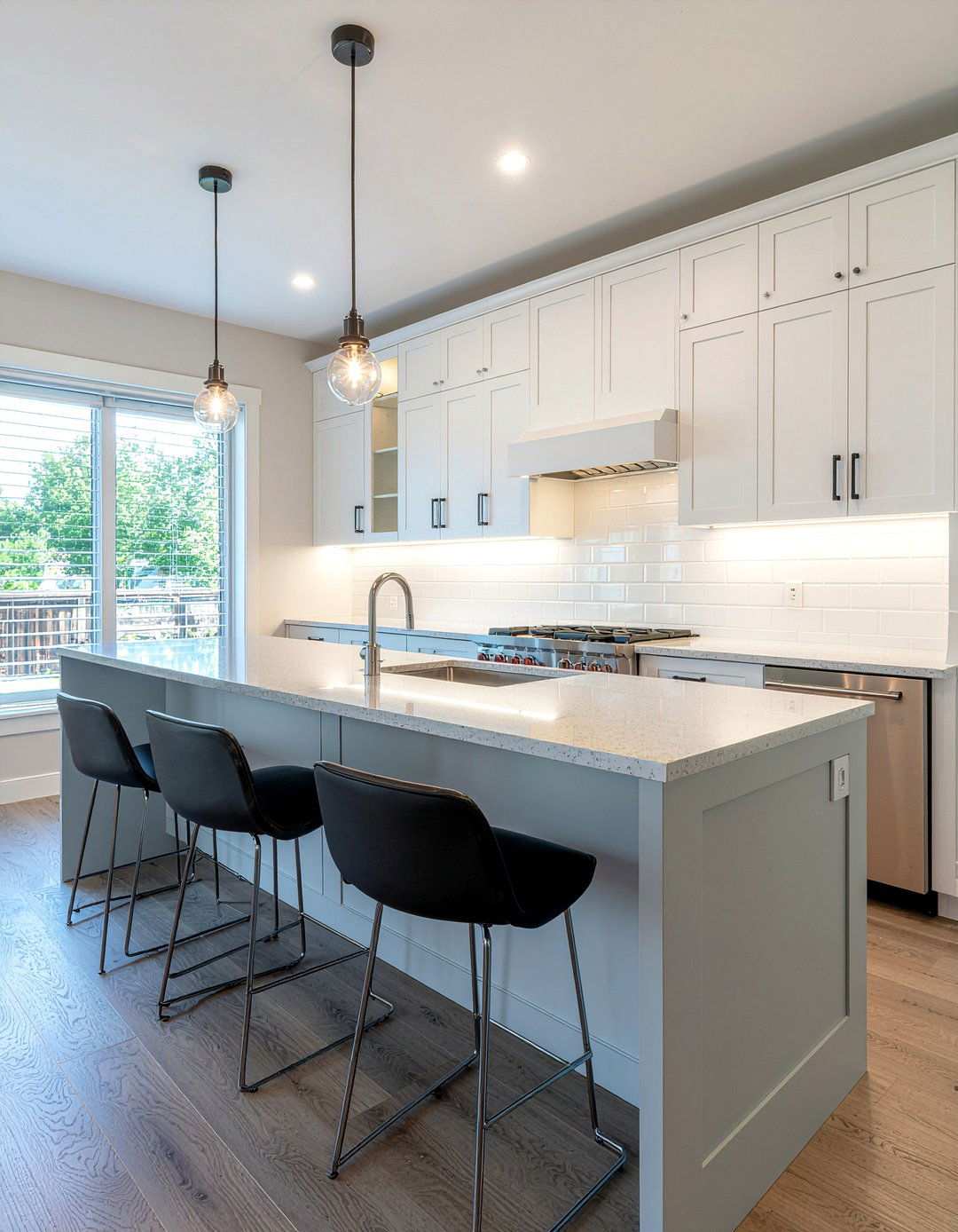 Under Cabinet LED Lighting - 30 new build kitchen ideas