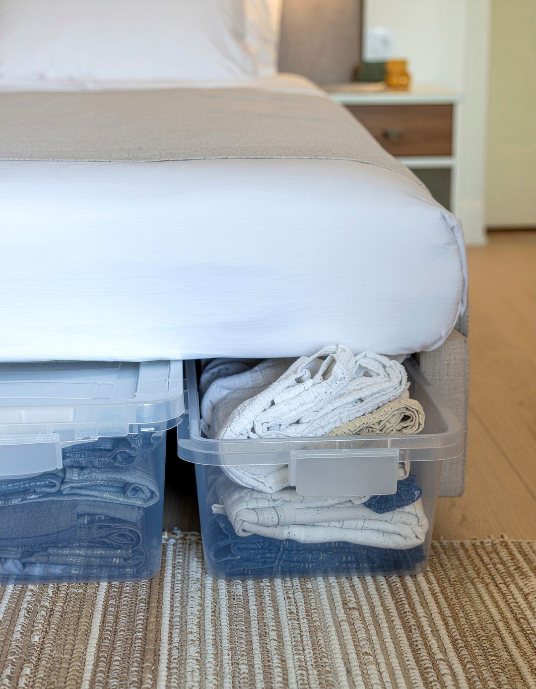 Under bed bin - 30 temporary bedroom ideas