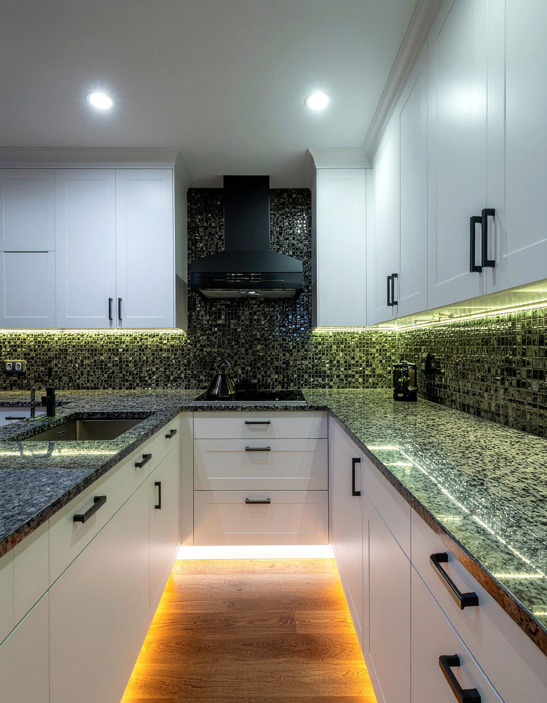 Under cabinet lighting - 30 kitchen remodel ideas